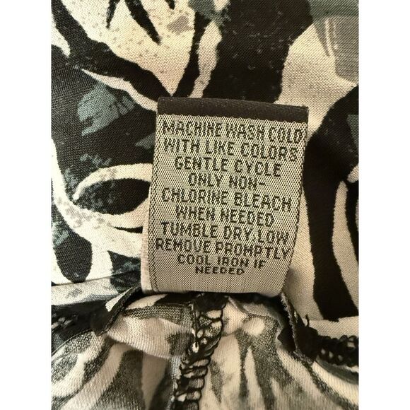 Carole Little Womens Sleeveless Top. Gathered Waist. Multicolor. Sz S - Picture 10 of 10